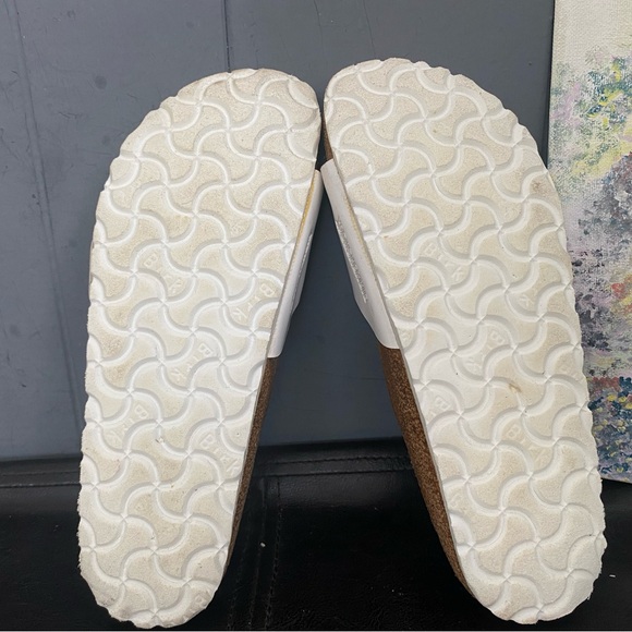 Birkenstock MADRID With Gold BIG BUCKLE Sandal in White Sz 37/6 Women’s - Picture 7 of 10